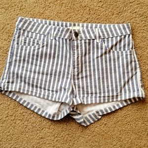 Woman's, Grayish/Blue and White Striped Shorts, Size US 8